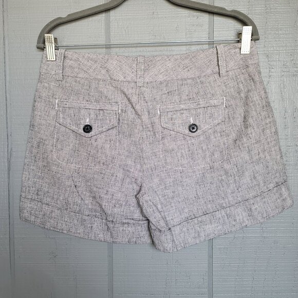 Express Women's Line Blend Shorts. Size 6 - Picture 3 of 6
